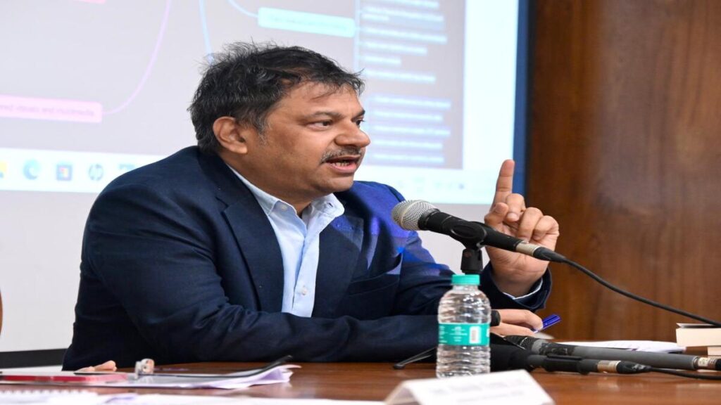 एआई जनरेटेड कंटेंट के इस्तेमाल से पहले तथ्य जांच लें पत्रकार : प्रधान सचिव व महानिदेशक ब्रिजेश सिंह की महत्वपूर्ण सलाह