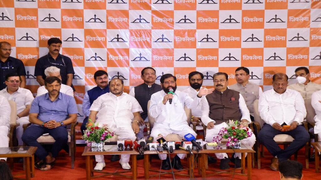 ऑपरेशन टाइगर सफल : उद्धव गुट के 6 सांसद शिंदे की शिवसेना में शामिल
